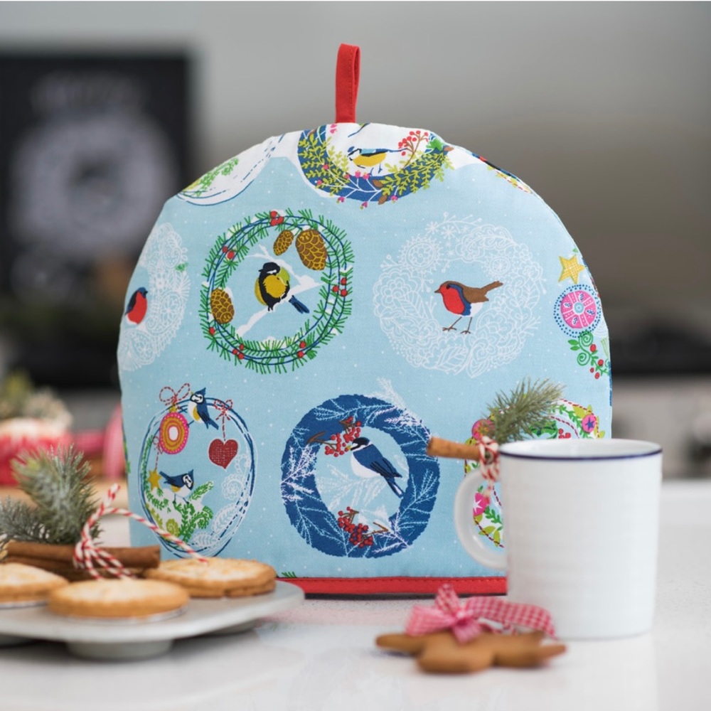 NWT $36 ULSTER WEAVERS Frosty Garland Tea Cozy Tea Cover